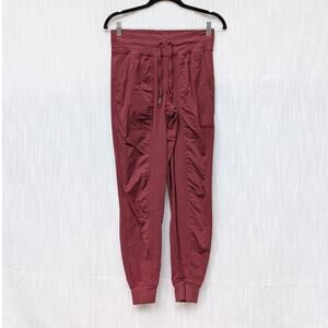 Lululemon W5BPJS Dance Studio Jogger in Deep Rouge, size 4